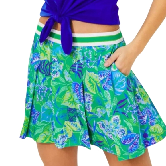 Lilly Pulizer Silvana Skort Botanical Green In A Flutter Size Small - Picture 14 of 16
